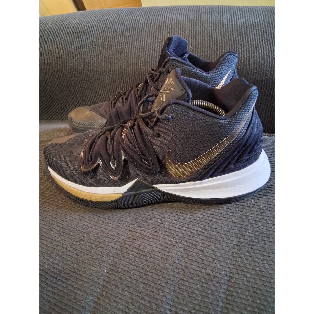 Size 11.5 - Nike Kyrie 5 Black Metallic Gold